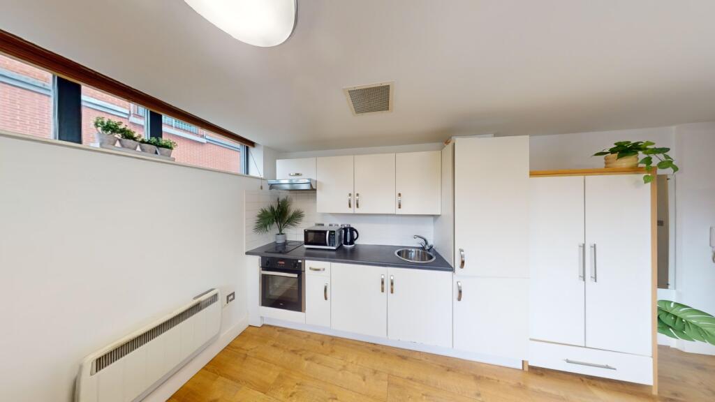 Studio flat for rent