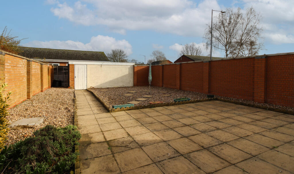 Hebden Avenue, Warwick, CV34 photo 4