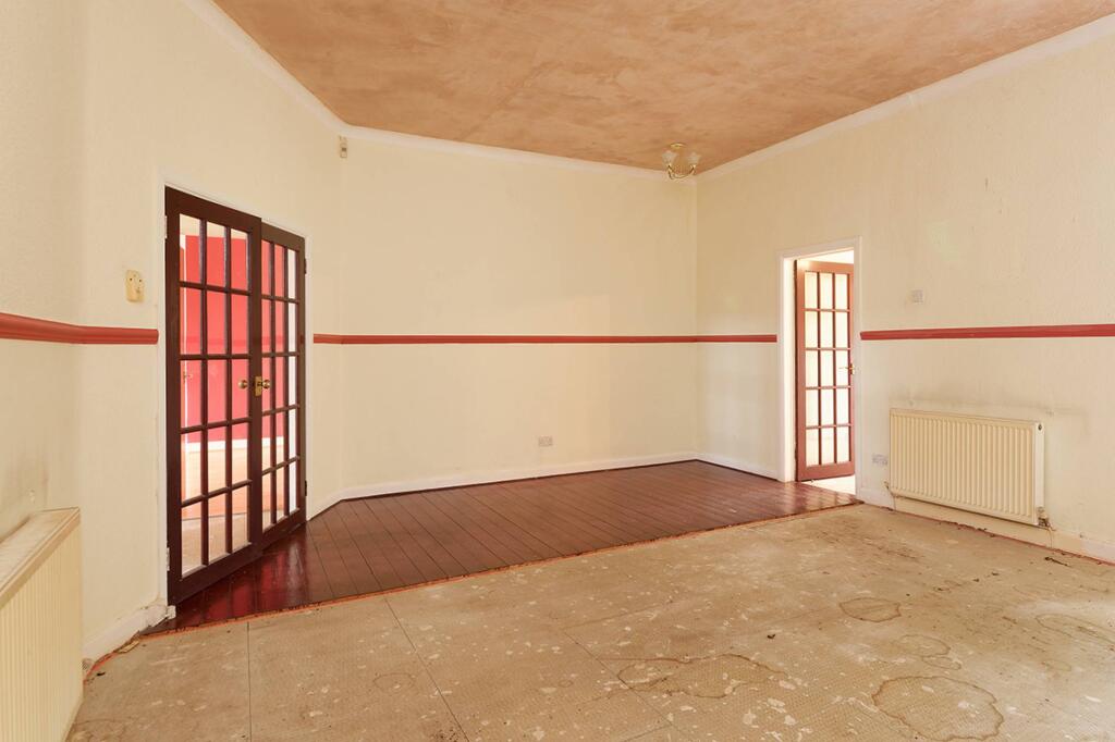 House in Larkhall, South Lanarkshire - View 4
