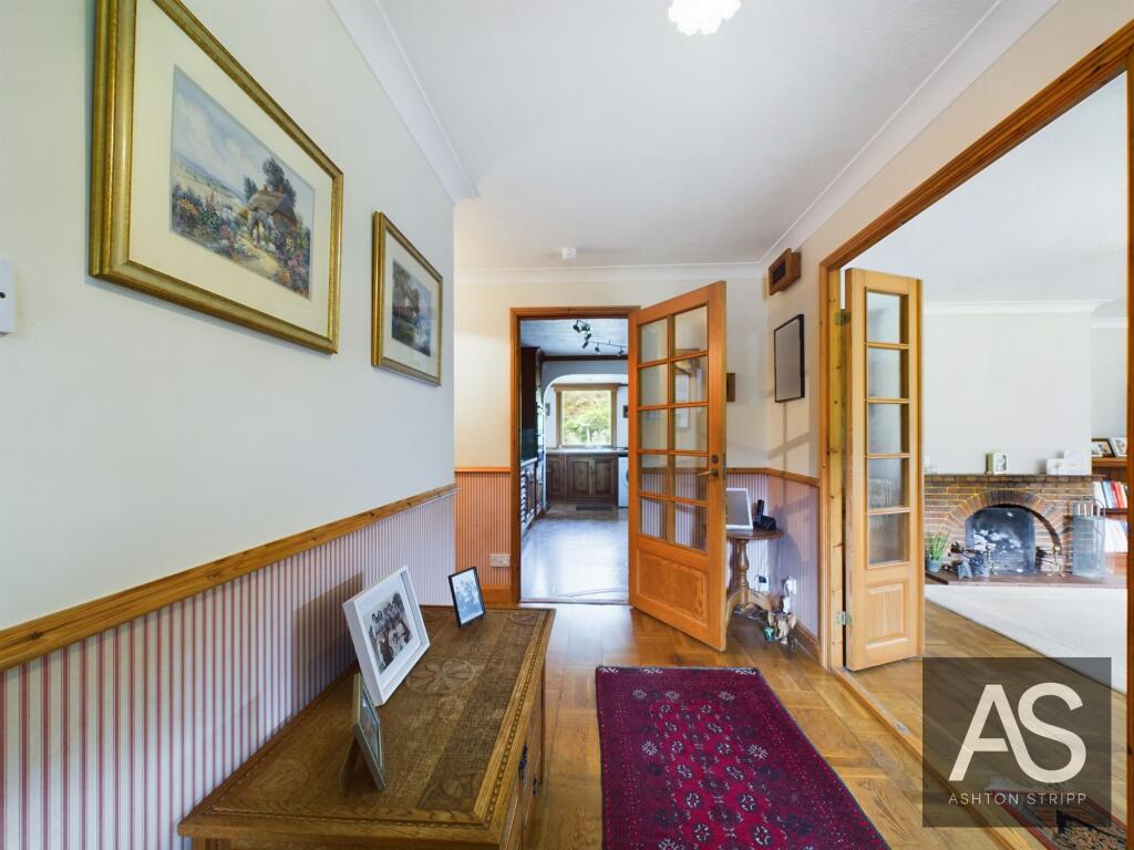 House in Tonbridge - View 4