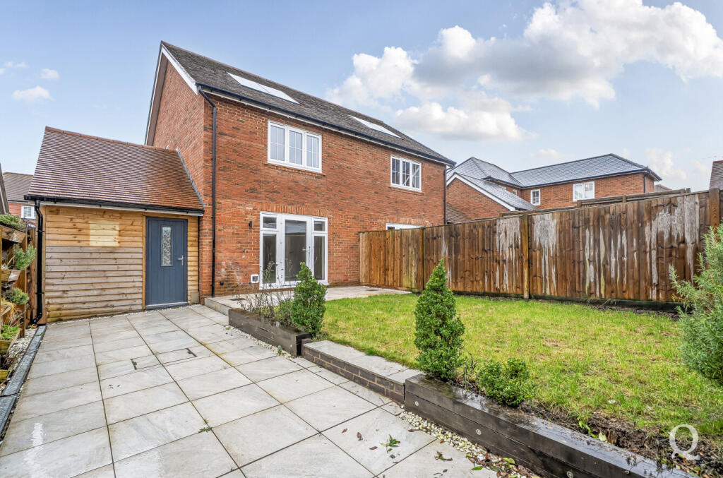 Main image of property: Pearwood Road, Allington, Maidstone, Kent, ME16