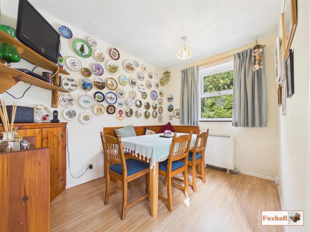 York Crescent, Claydon, Ipswich photo 4