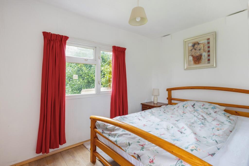 House in Reading, Beenham - More