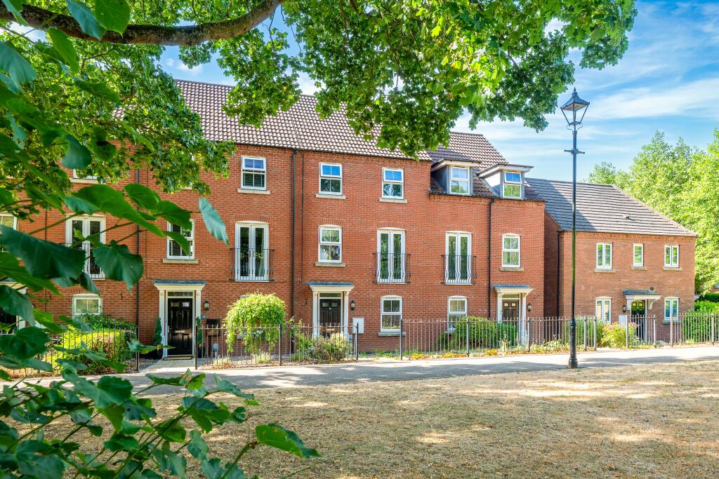 Main image of property: Montrose Grove, Greylees, Sleaford, NG34