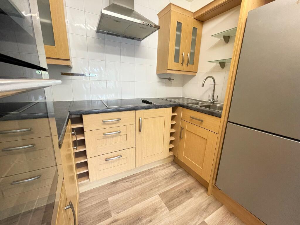 Apartment in Warrington - View 5