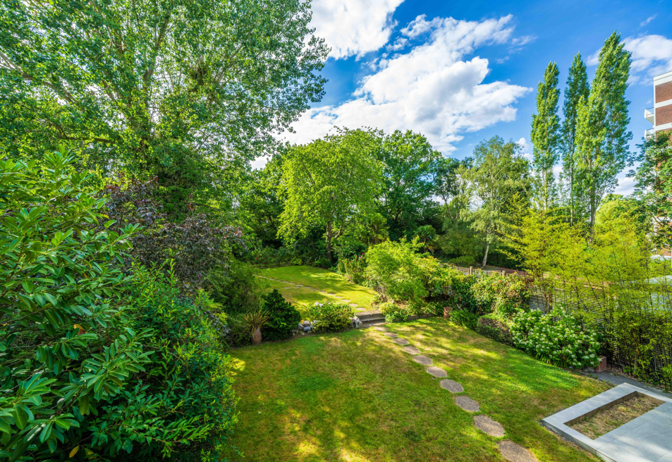 House in London, Muswell Hill - View 3