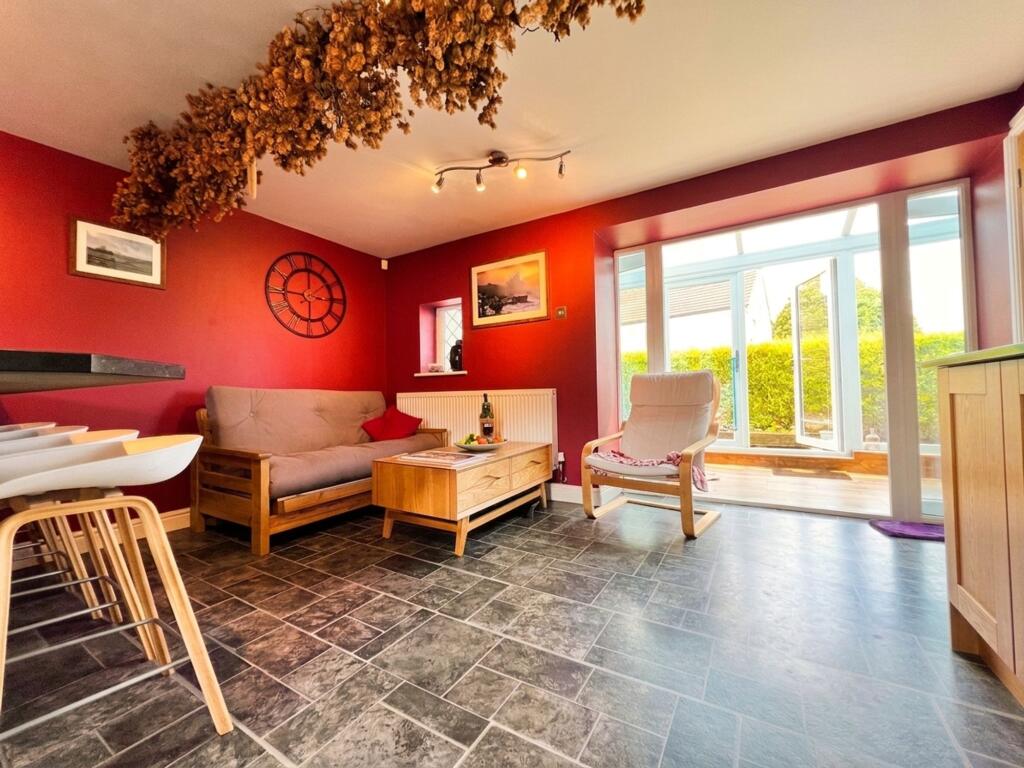 House in Huddersfield, Gawthorpe Green, Kirkburton - View 6