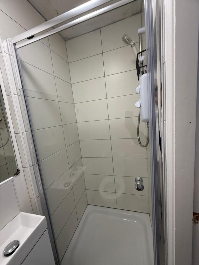 1 bedroom house of multiple occupation for rent