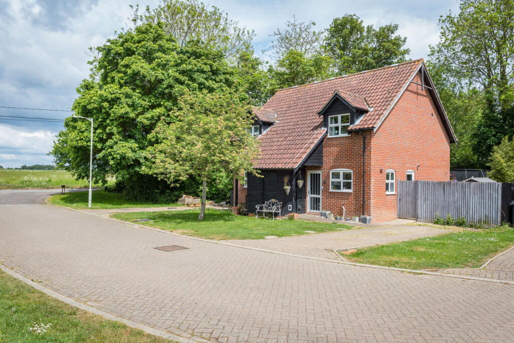 Main image of property: 4 Hazelwood, Elmsett