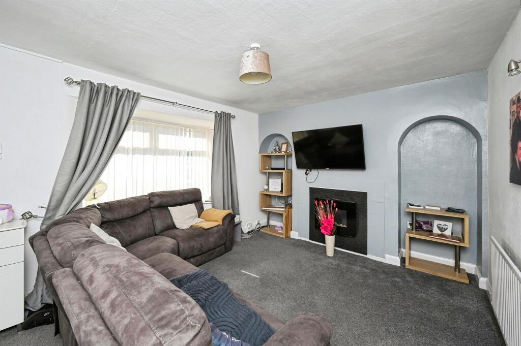 Longford Crescent, Nottingham - View 3