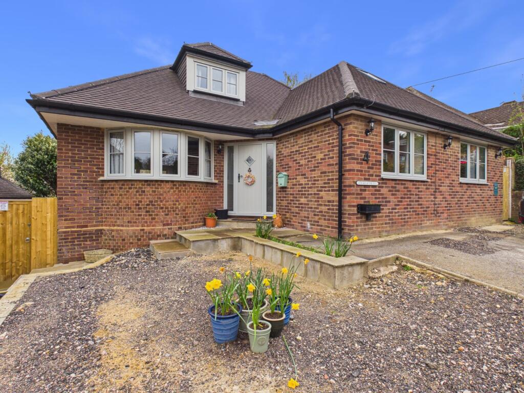 Main image of property: Parsonage Road, Chalfont St. Giles, HP8