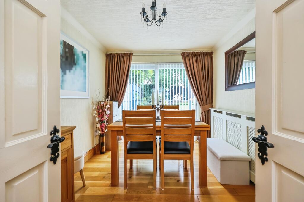 Pingle Crescent, Nottingham, NG5 - More