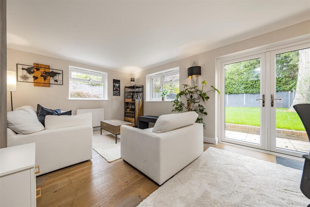 Additional image 8 of Hamilton Close, Bricket Wood, St. Albans