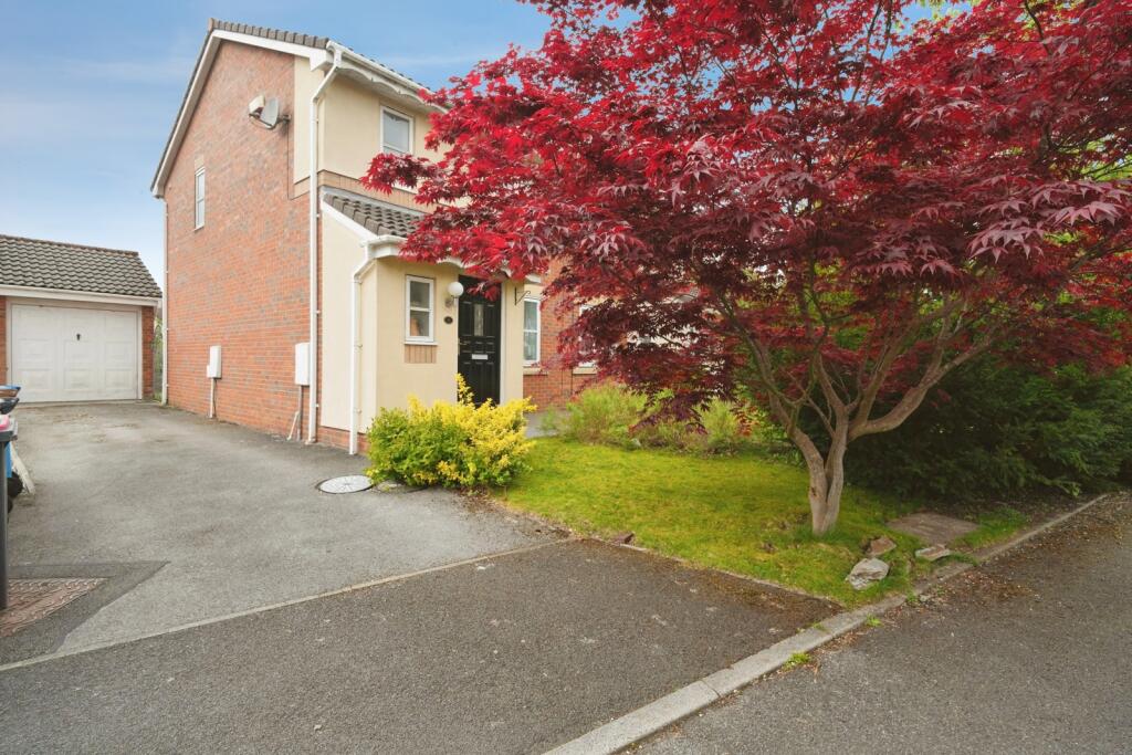 Main image of property: Gadwall Close, MANCHESTER, Lancashire, M28