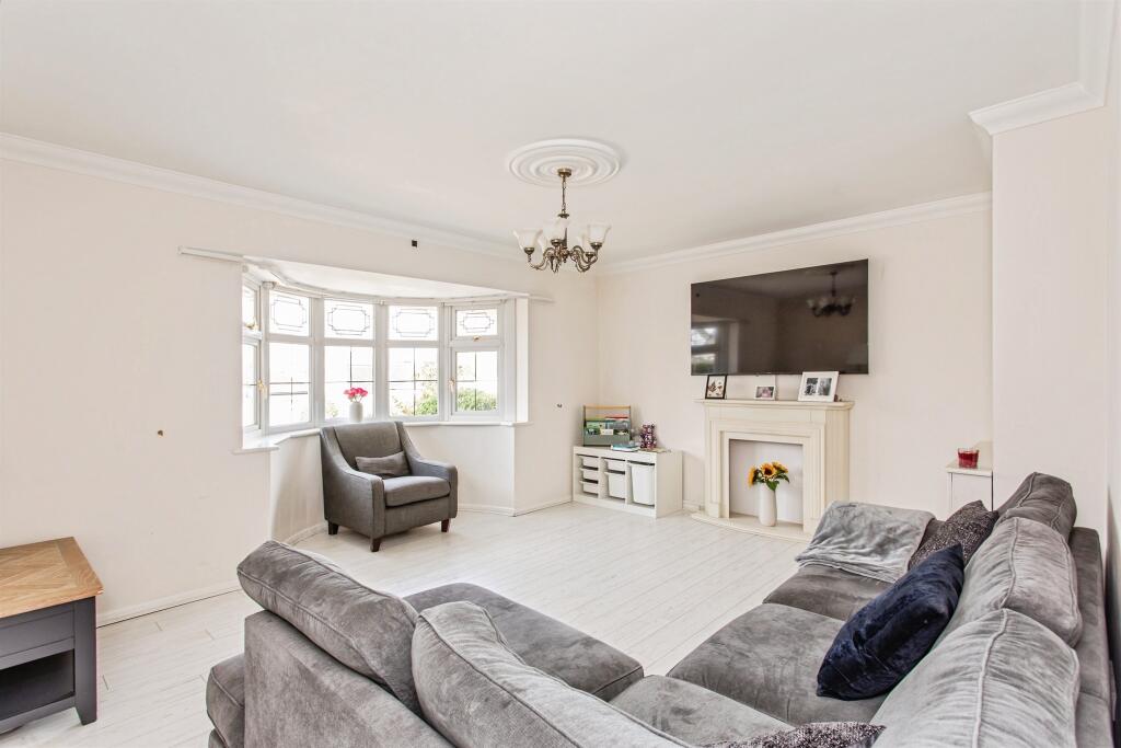 House in Southend-on-Sea - View 2