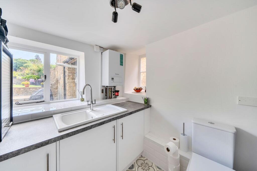 House in Bath - View 5