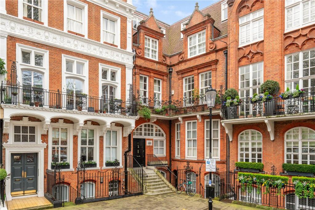 Main image of property: Kensington Court, Kensington, LONDON, W8