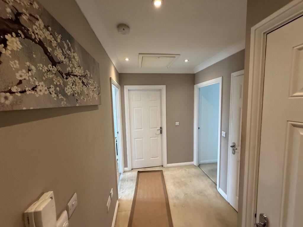 Eglinton Drive, Chelmsford, Essex, CM2 photo 2