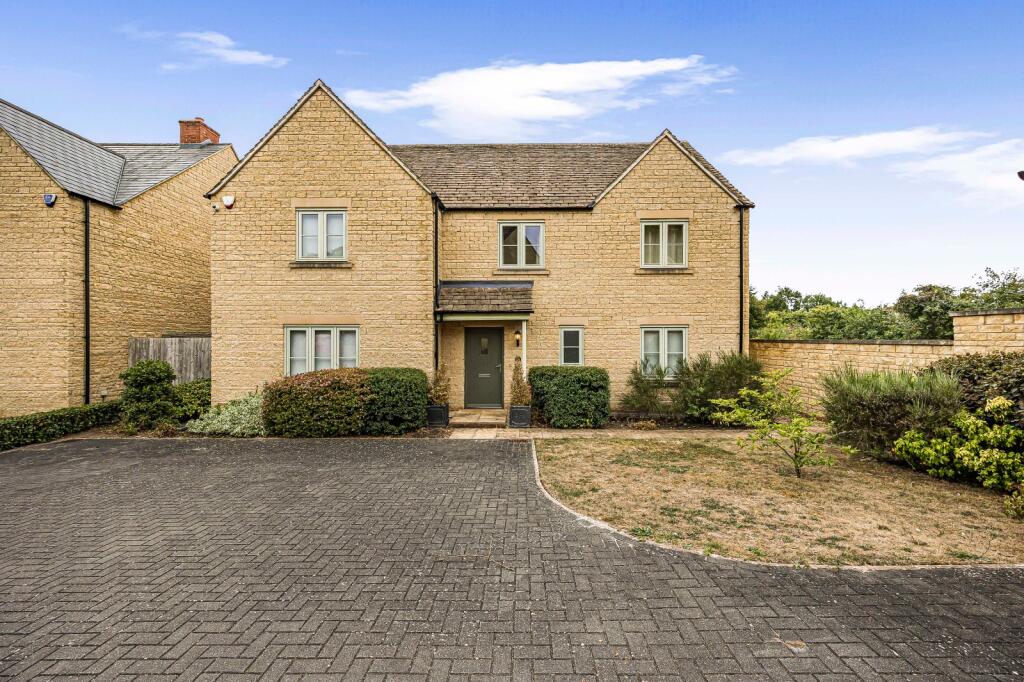 Main image of property: Dormers Close, Tetbury, Gloucestershire, GL8
