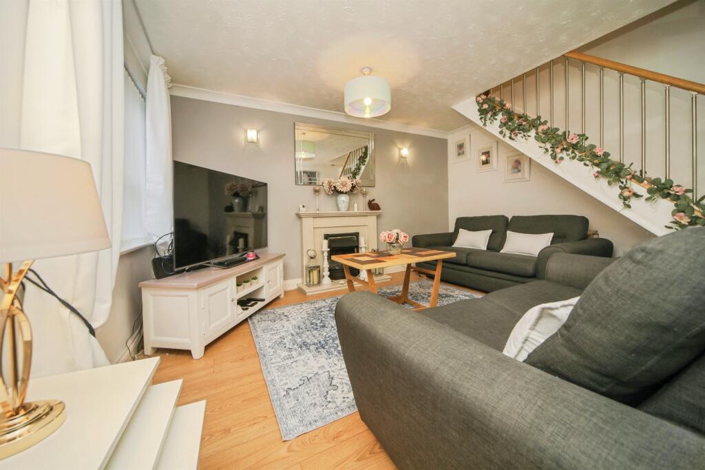 Lavenham Way, Stowmarket photo 2