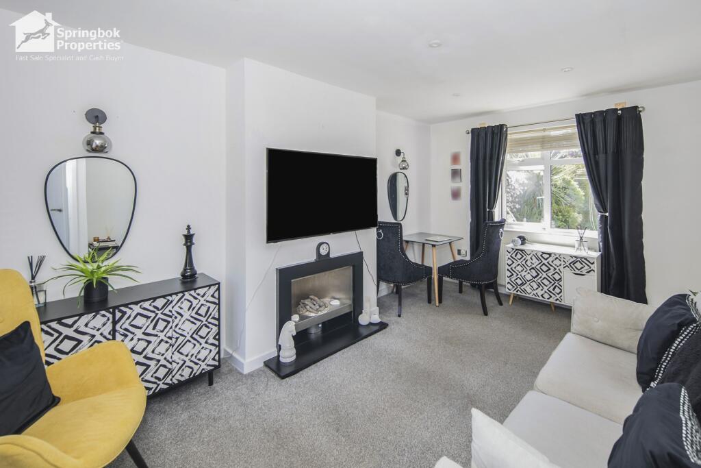House in North Warwickshire, Chapel End, Hartshill - View 2