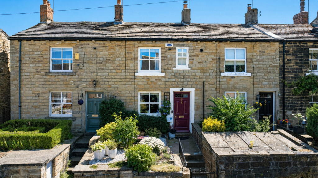 Main image of property: Moor Lane, Gomersal BD19