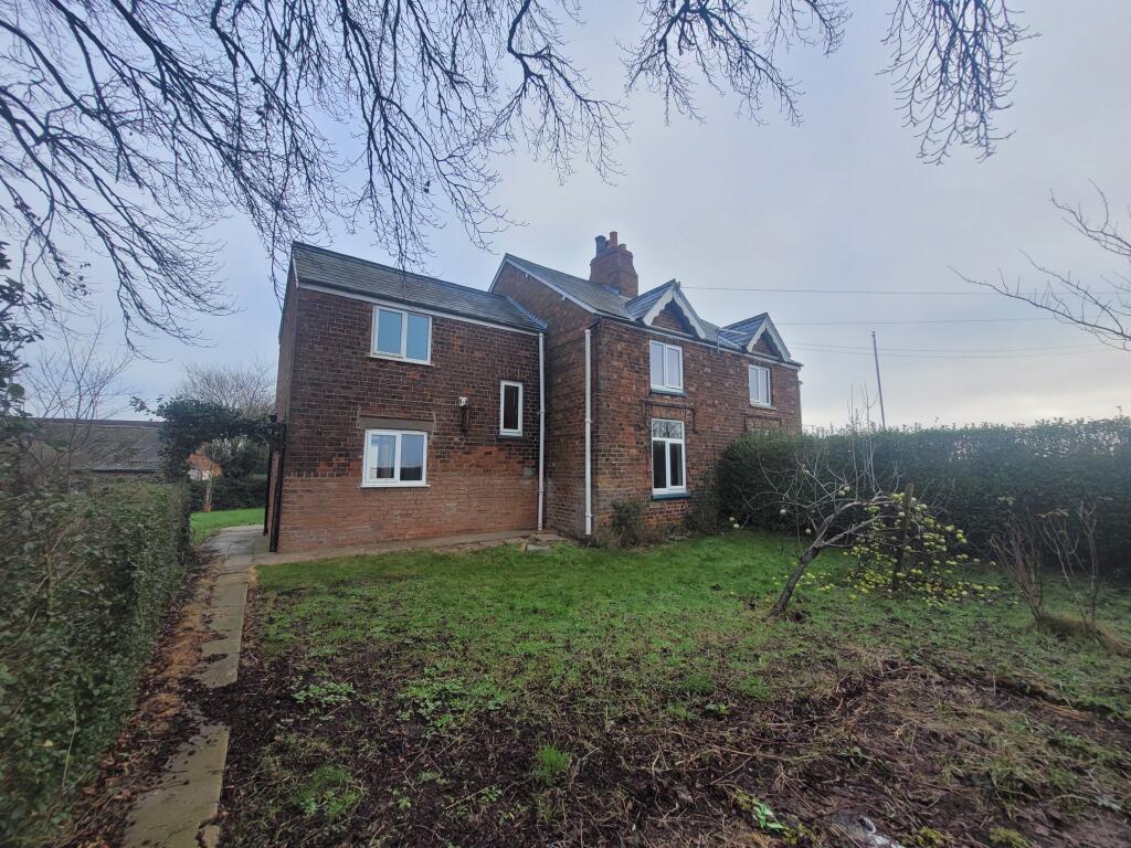 Main image of property: Wootton Road, Ulceby, DN39 6TD