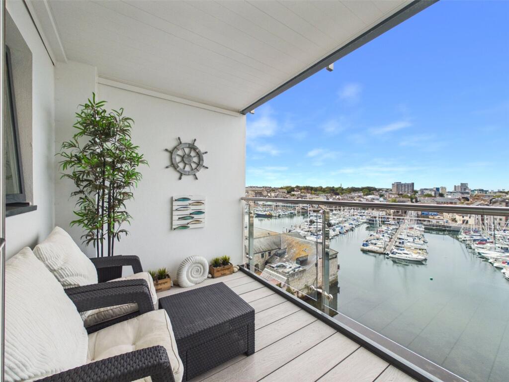 Apartment in Plymouth - View 5