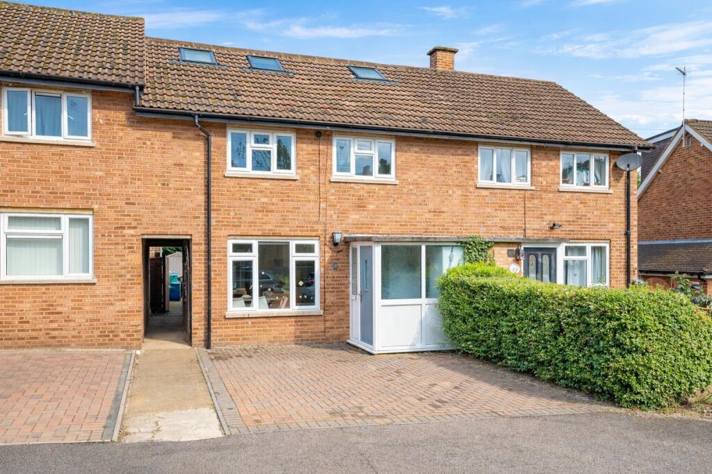 Main image of property: Chalkdell Fields, St. Albans, Hertfordshire, AL4