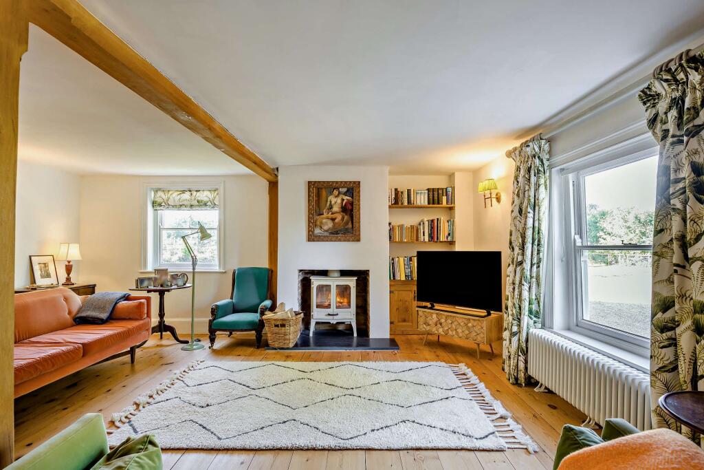 Delvyns Lane, Gestingthorpe, Halstead, Essex - More
