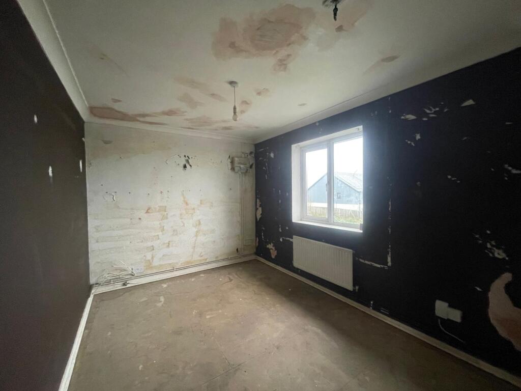 131A Long View Road, Clase, Swansea, South Wales SA6 7HP photo 3
