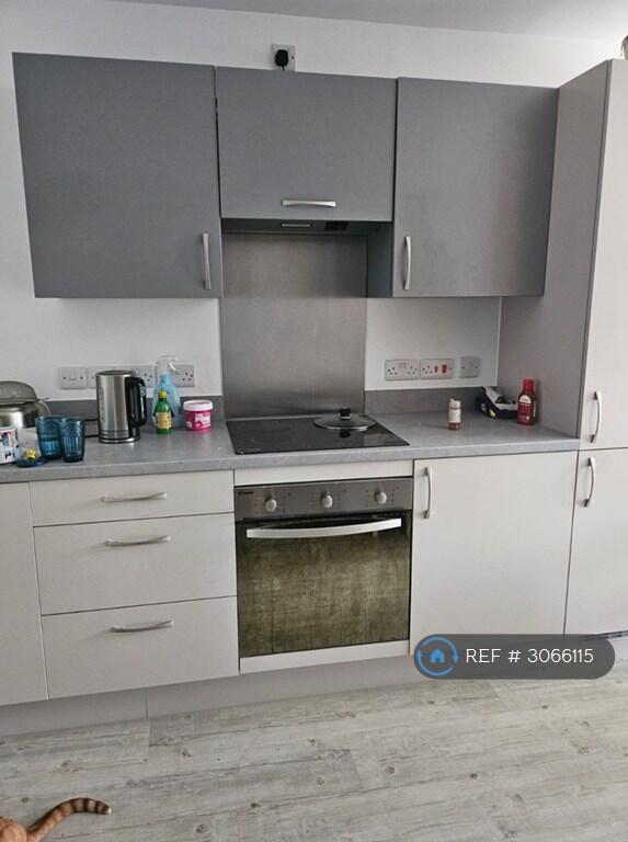 Apartment in Manchester - View 5