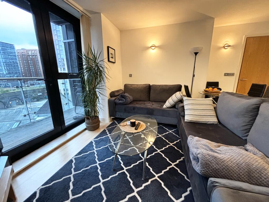 Apartment in Manchester - View 5