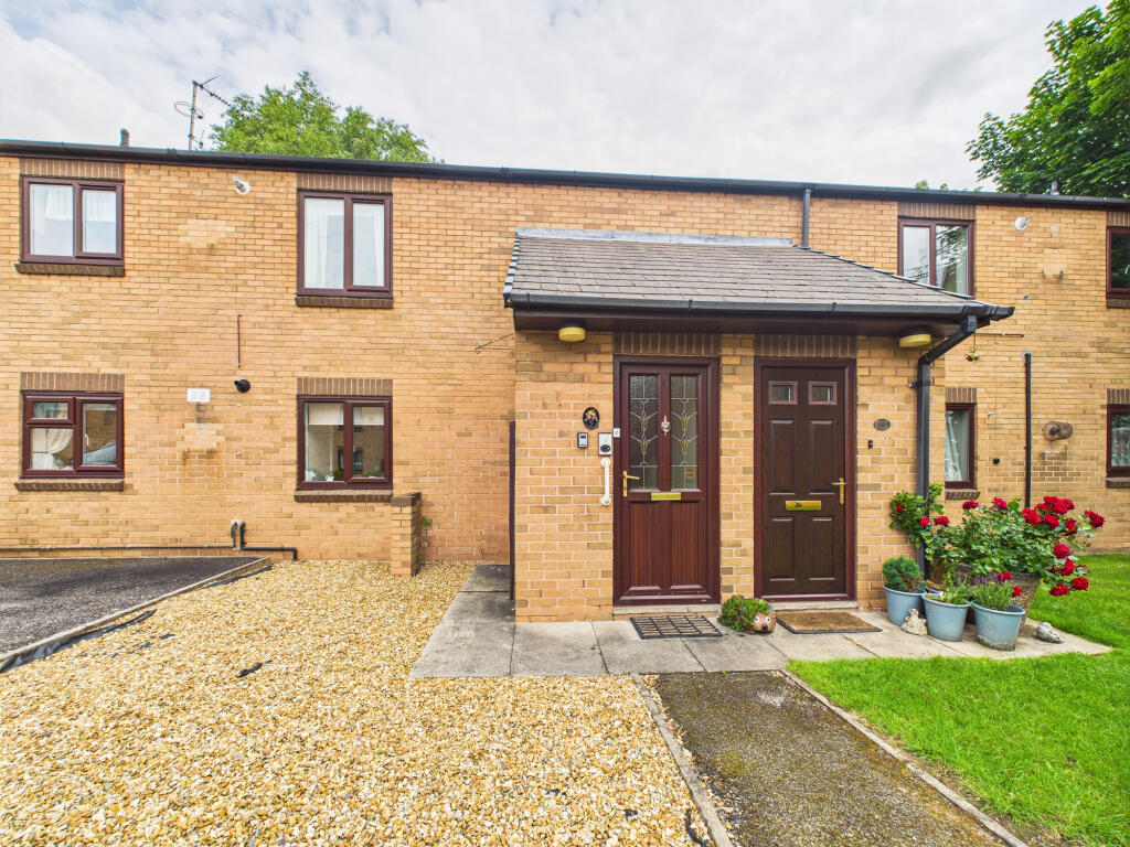2-bed flat on Stonyhurst Court, Shelton Lock, £49,950