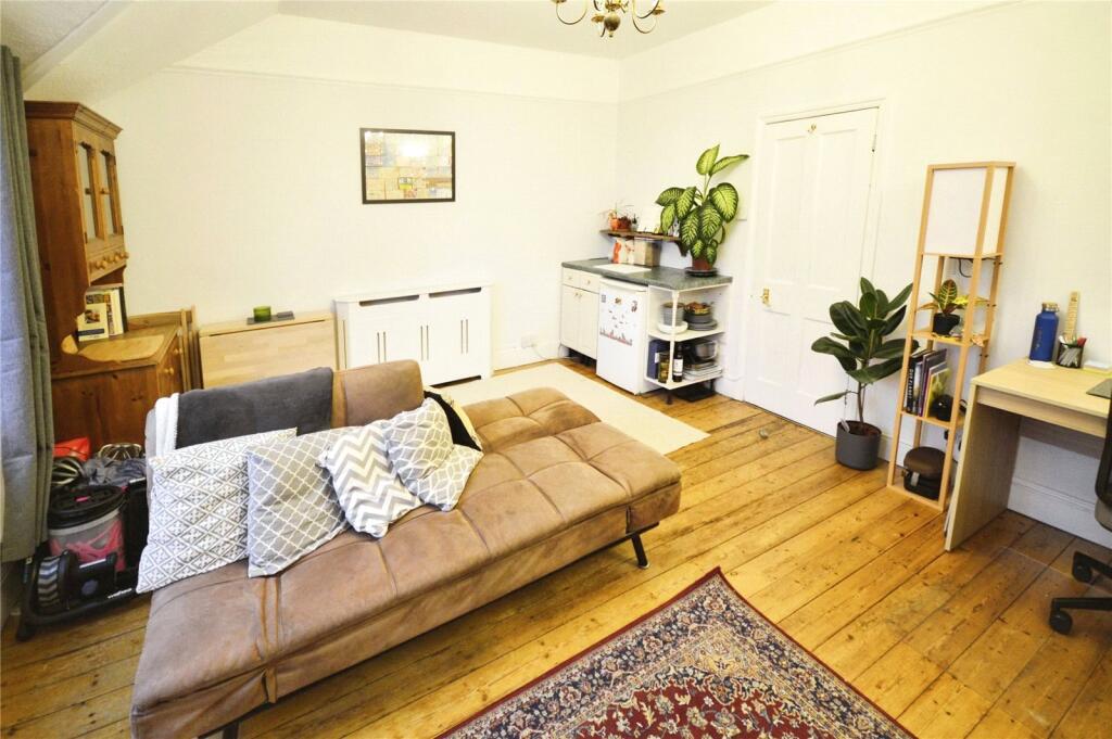 Claremont Road, Surbiton, KT6 photo 3