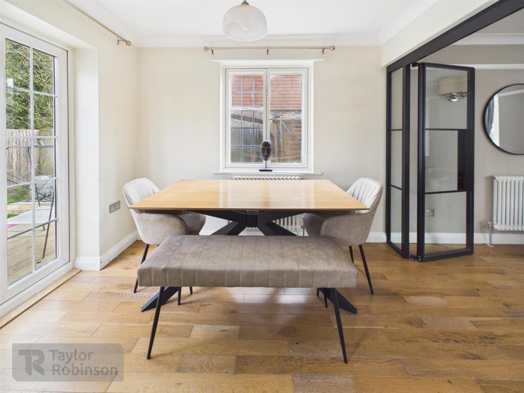 House in Crawley, West Green - View 6