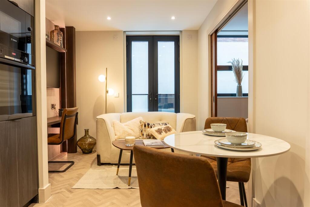 Main image of property: East Parade, Leeds