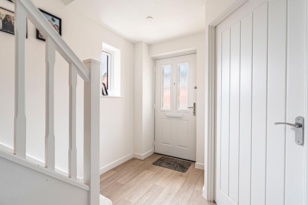 House in Bryncae, Michael's Grove, Llanharan - View 4