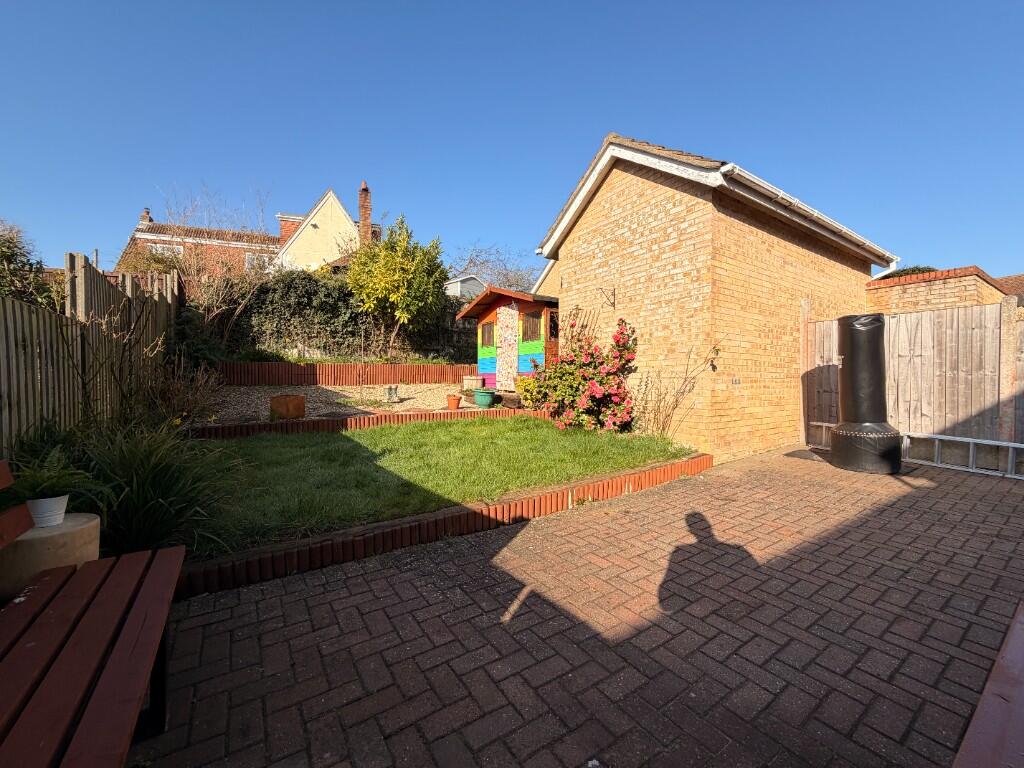 Cherry Tree Close, Halstead, Essex, CO9 2UA photo 4