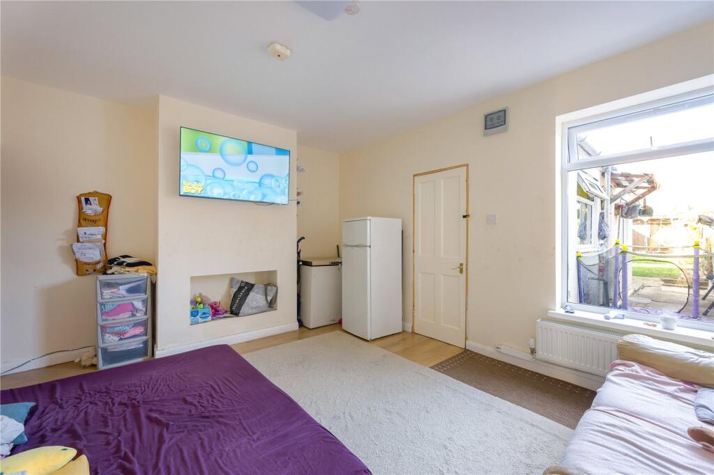 House in Nottingham - View 5