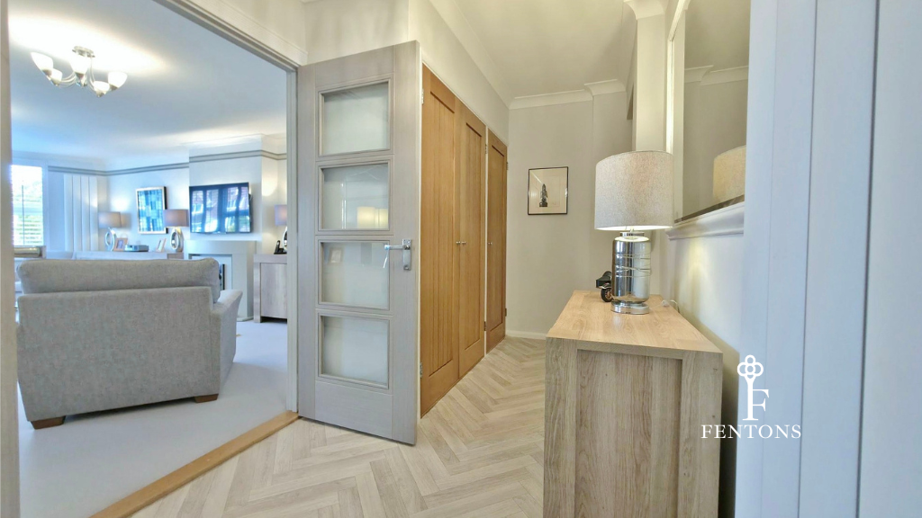 Apartment in Tendring, Frinton and Walton - More