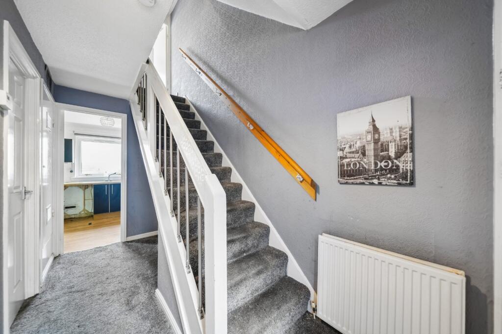 House in Carfin, Jerviston, Ravenscraig - More