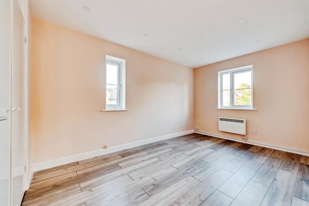 Apartment in Hungerford, West Berkshire - View 4