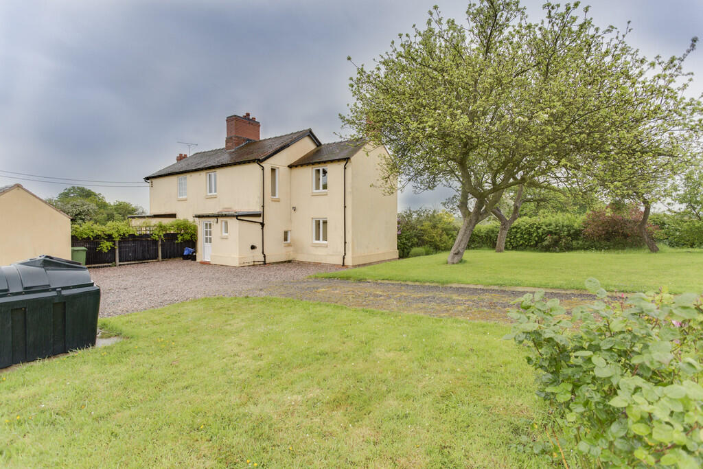 House in Shrewsbury - View 2