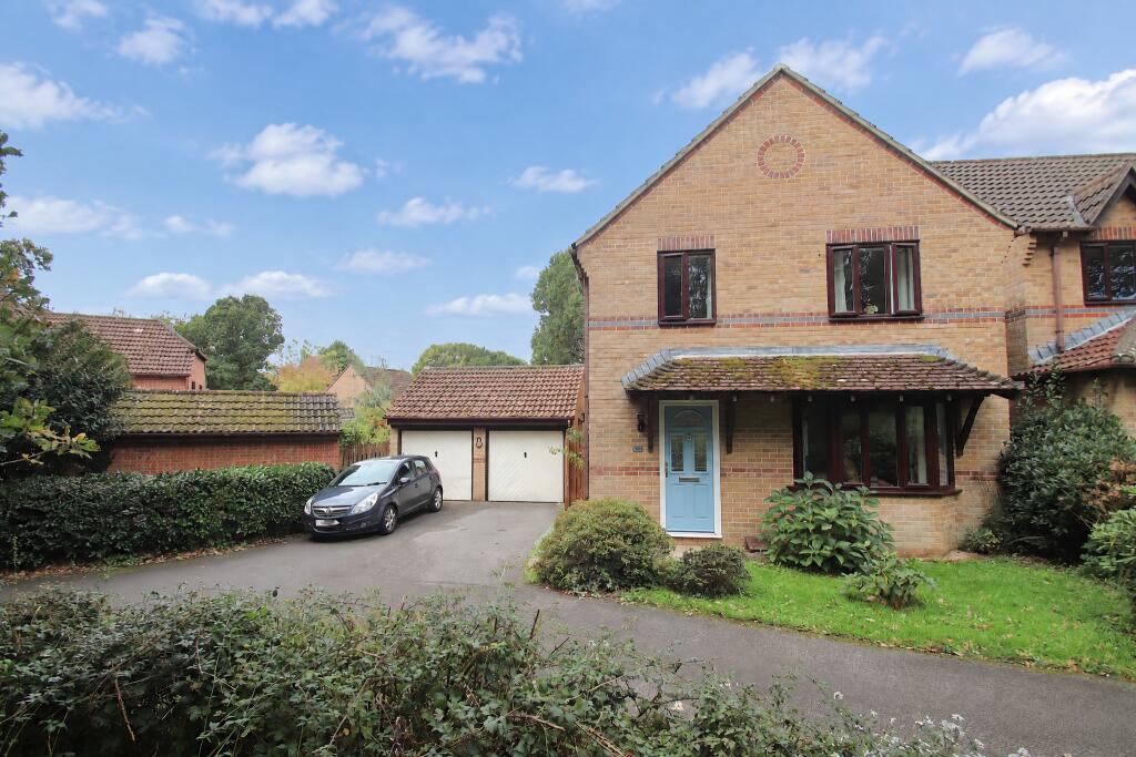 4-bed detached on Newmarket Close, Horton Heath, Eastleigh, £500,000