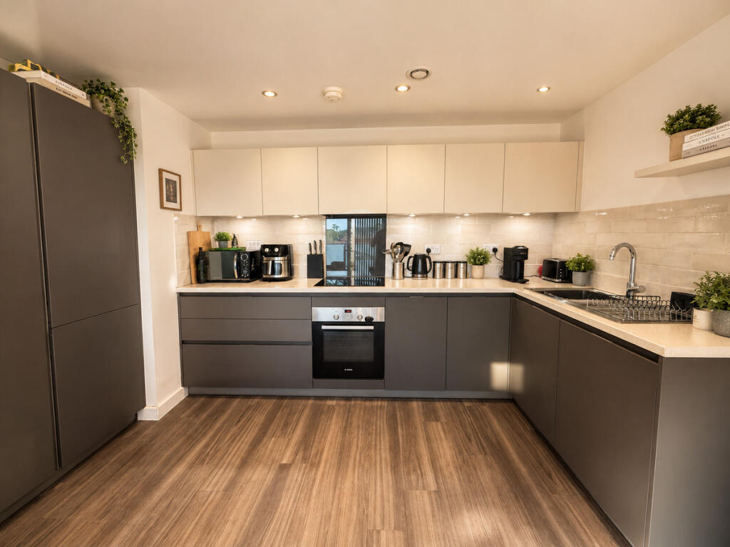 Apartment in Bromley - View 5