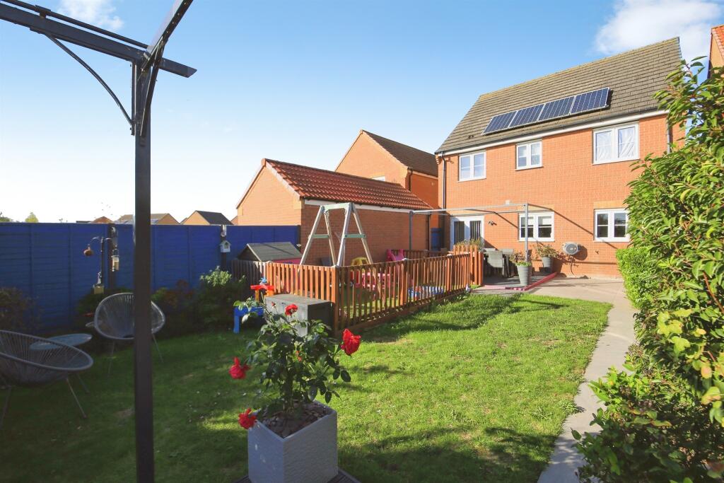 House in Peterborough - View 4
