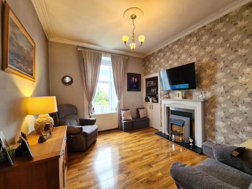 House in Paisley - More