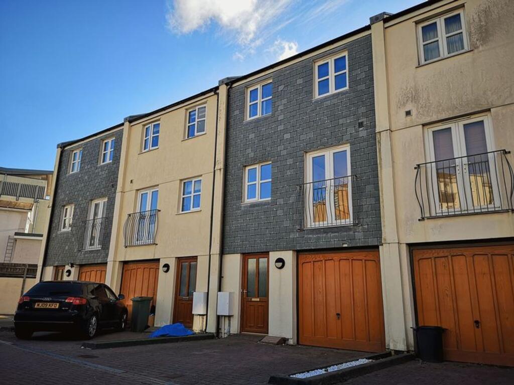 Main image of property: Narrowcliff, Newquay, TR7