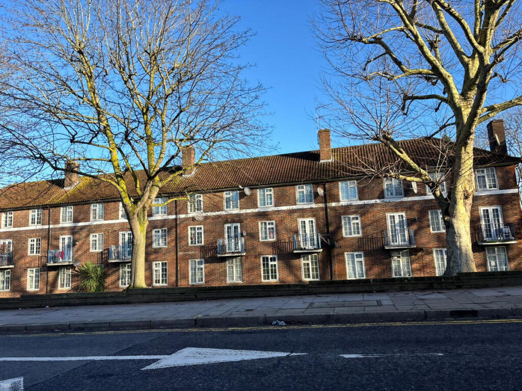 Main image of property: Sheaveshill Court, London